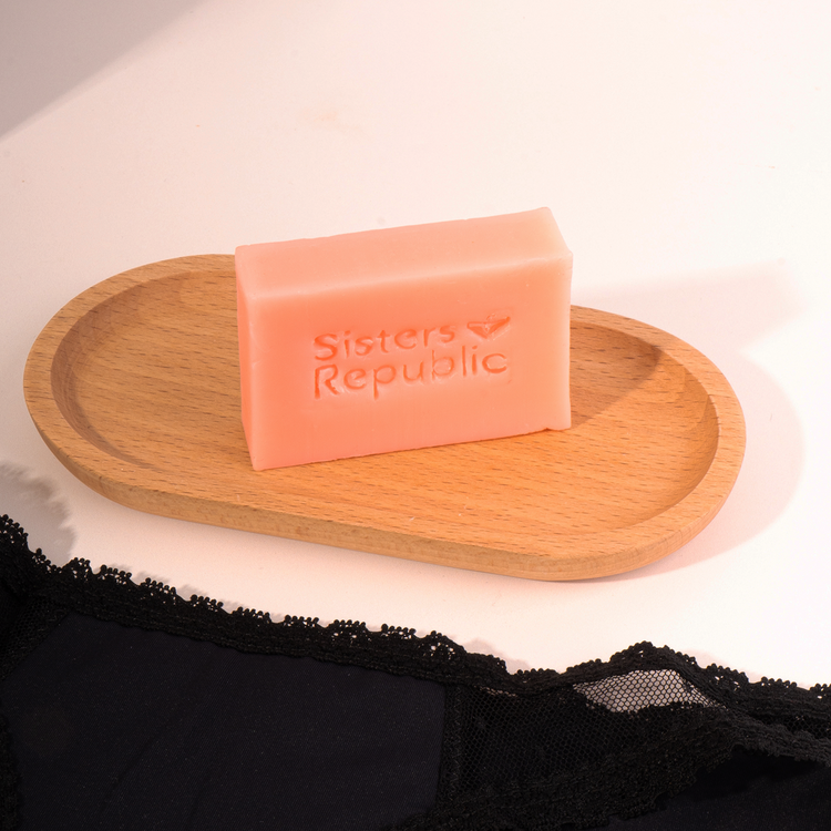 Sisters Republic FR La culotte menstruelle en tissus BIO efficace 12h sans fuite, ni odeur, ni sensation d'humidité. Élue "Victoire de la Beauté Top Innovation"